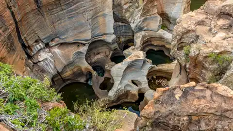 Bourke’s Luck Potholes - © www.theguys.co.za